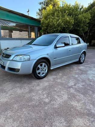 CHEVROLET ASTRA 2.0 MPFI ADVANTAGE 8V FLEX 4P MANUAL CHEVROLET ASTRA 2.0 MPFI ADVANTAGE 8V FLEX 4P MANUAL